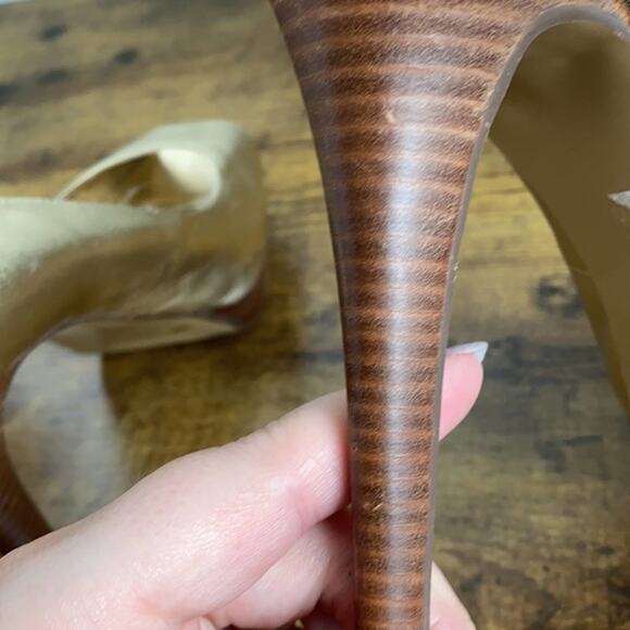 BCBGeneration Gold Metallic ‘Flow’ Peep Toe Heels - Picture 13 of 13